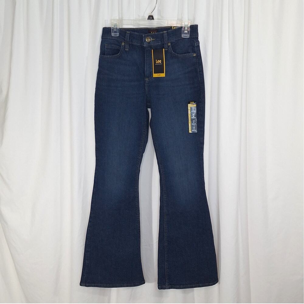 Lee Dark Wash Flare Jeans Womens Size 6M Stretch Denim Mid Rise Classic 5 Pocket